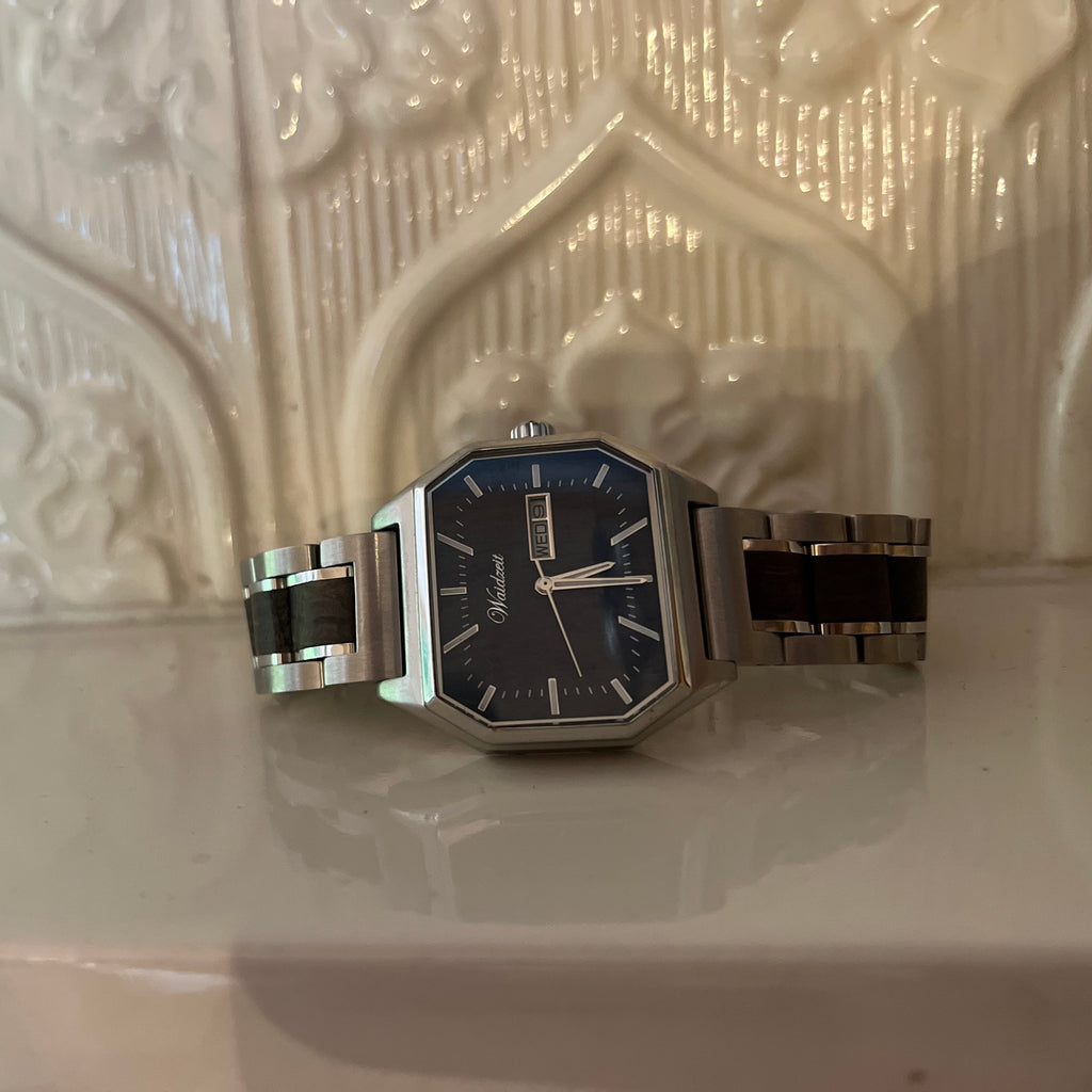 Köln Metropolitan wristwatch