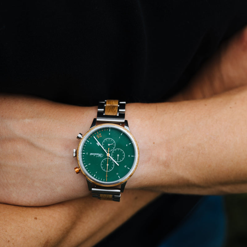 Chronograph Barista Verde watch with wooden strap men