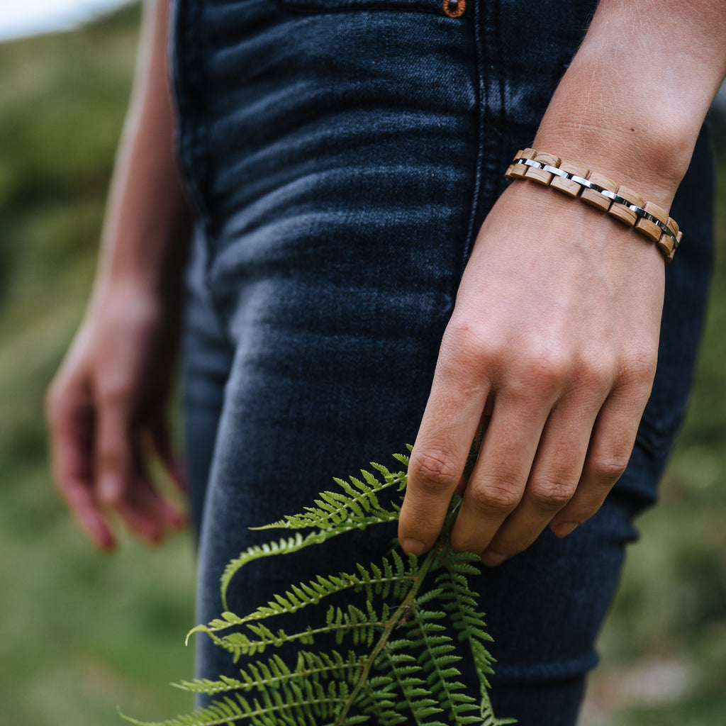 Waidzeit wooden jewellery whisky barrel lady bracelet woodlove sustainable design