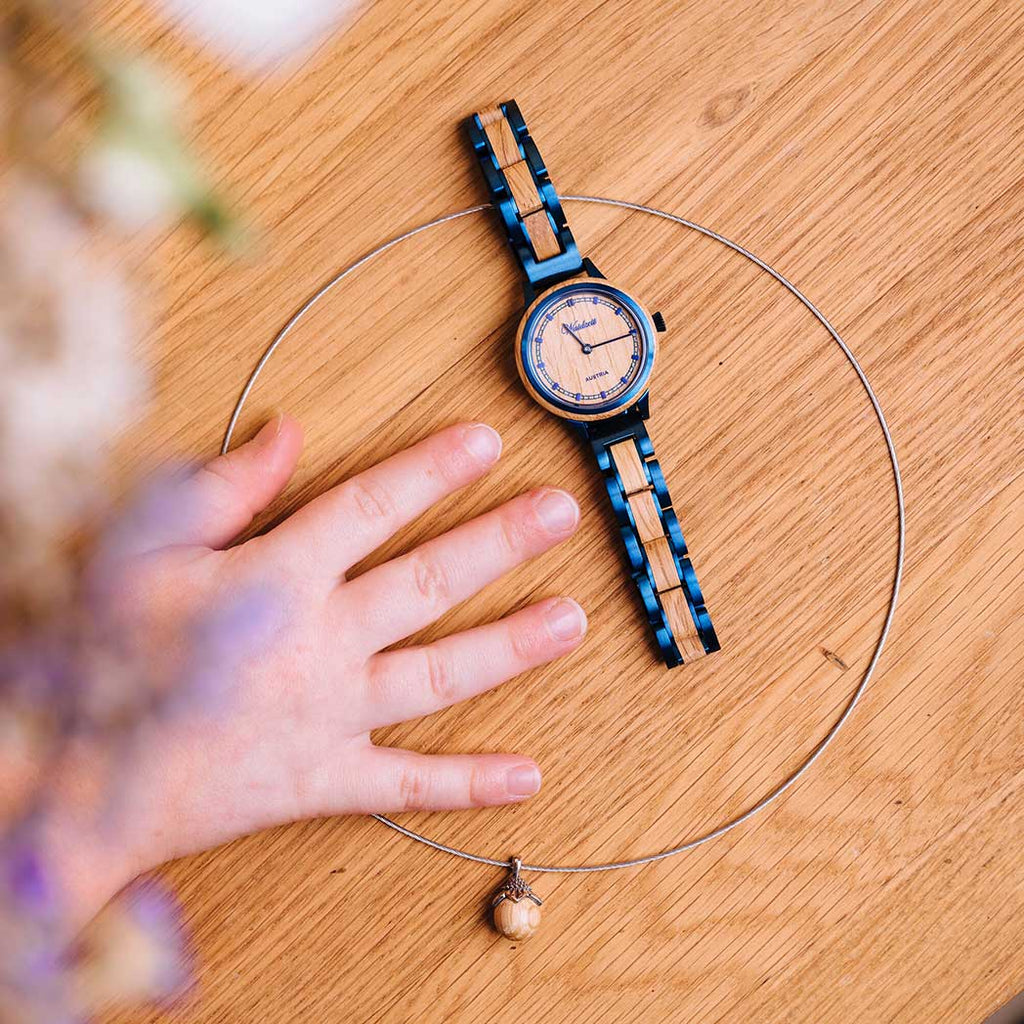 Petite Bleu lady watch with wooden strap